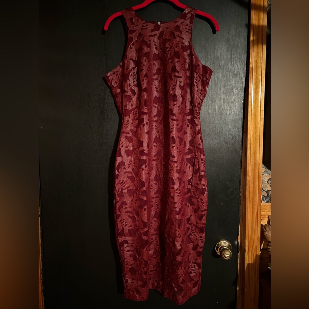Alexia Admor Burgandy Dress